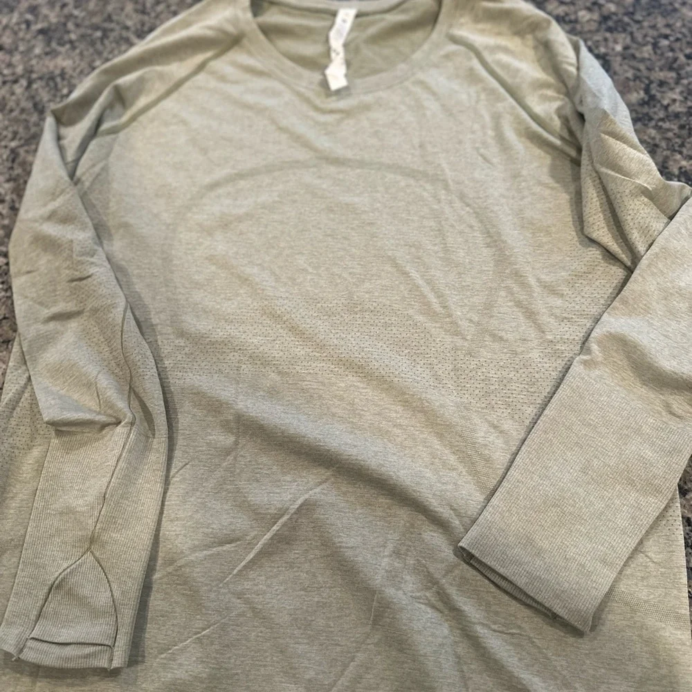Bundle of Lululemon Swiftly Tech Shirts